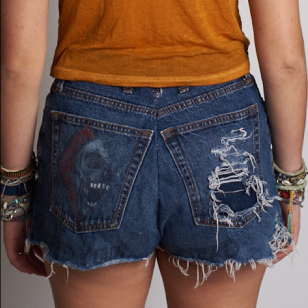 distressed high waisted jean shorts